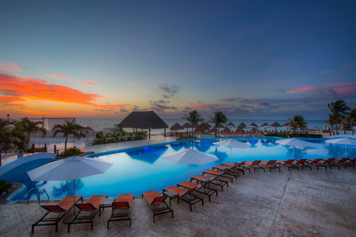 Moon-Palace-Pool-12