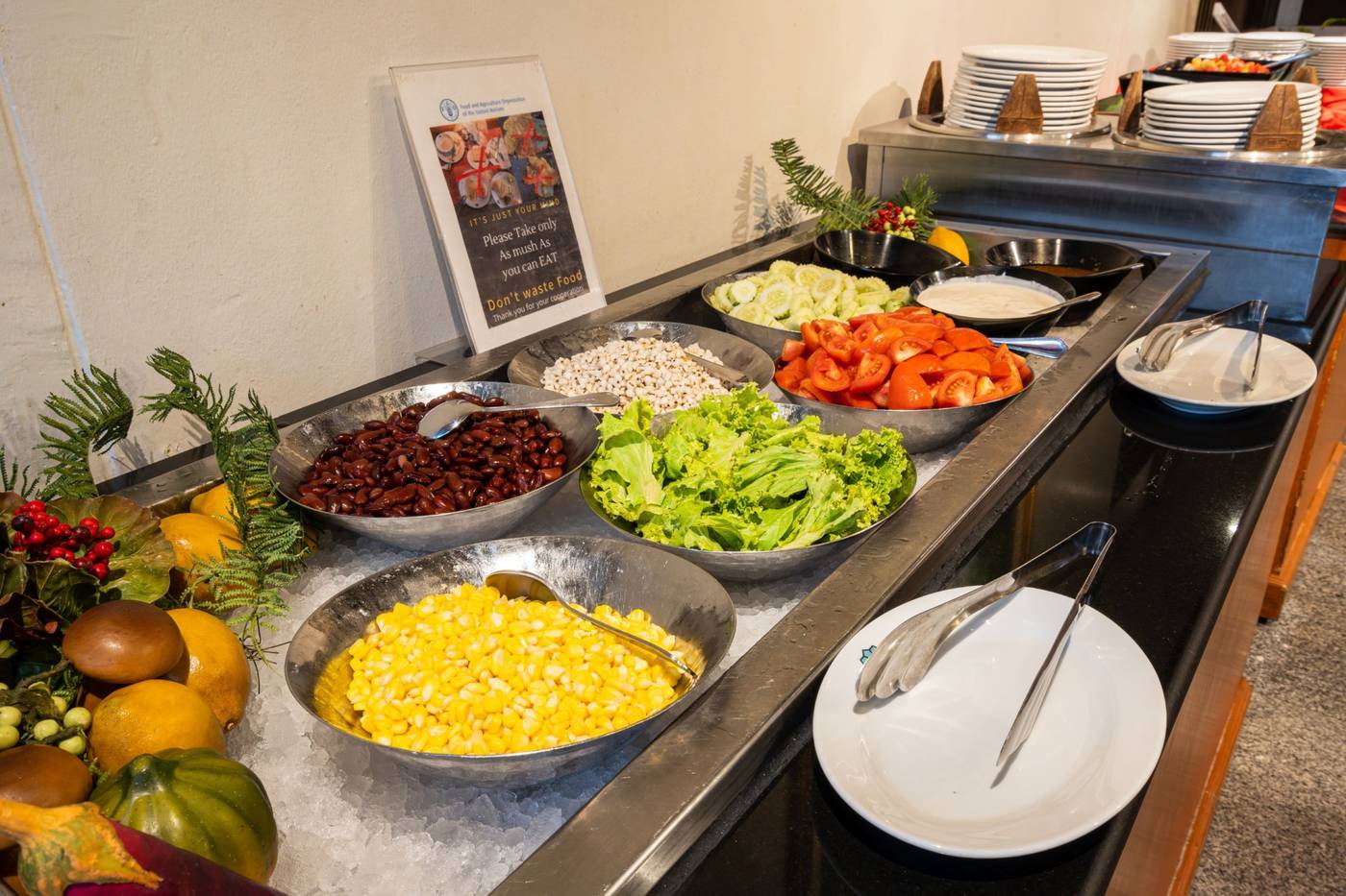 Royal-Paradise-Restaurant-57