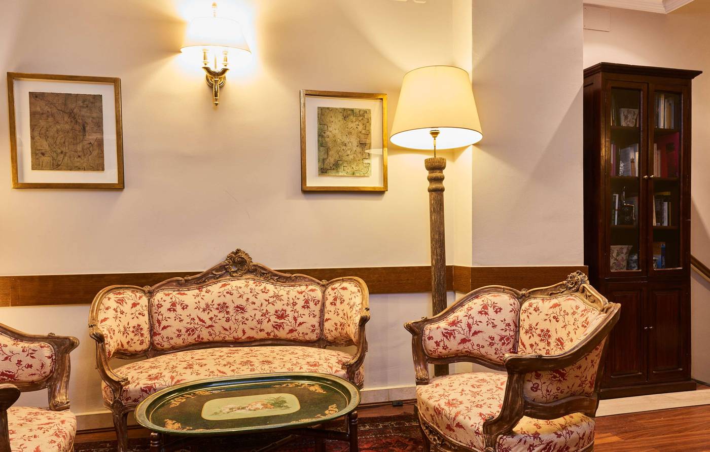 Suites-Barrio-de-Salamanca-Lobby-8
