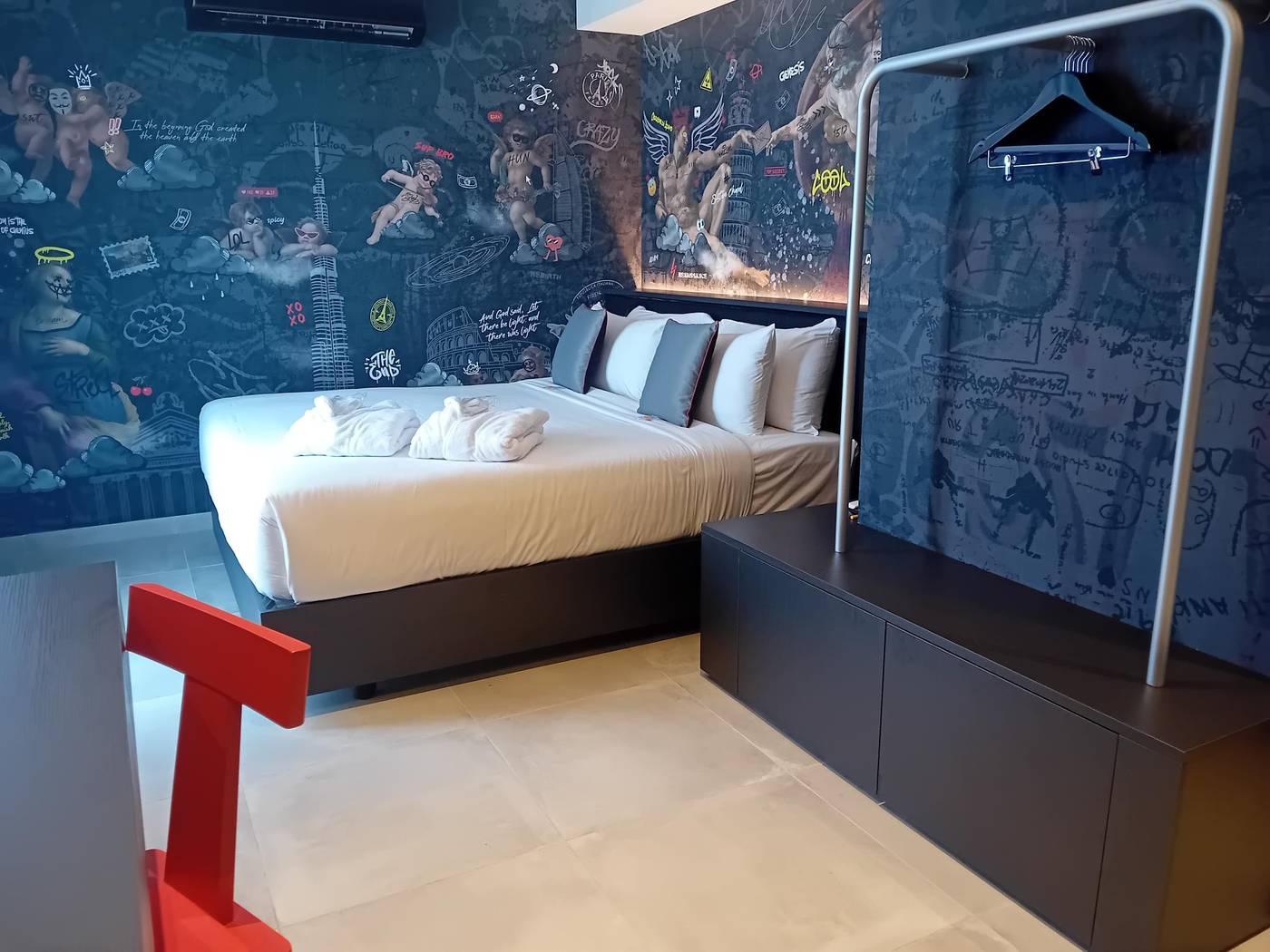 So-City-Hotel-Room-21