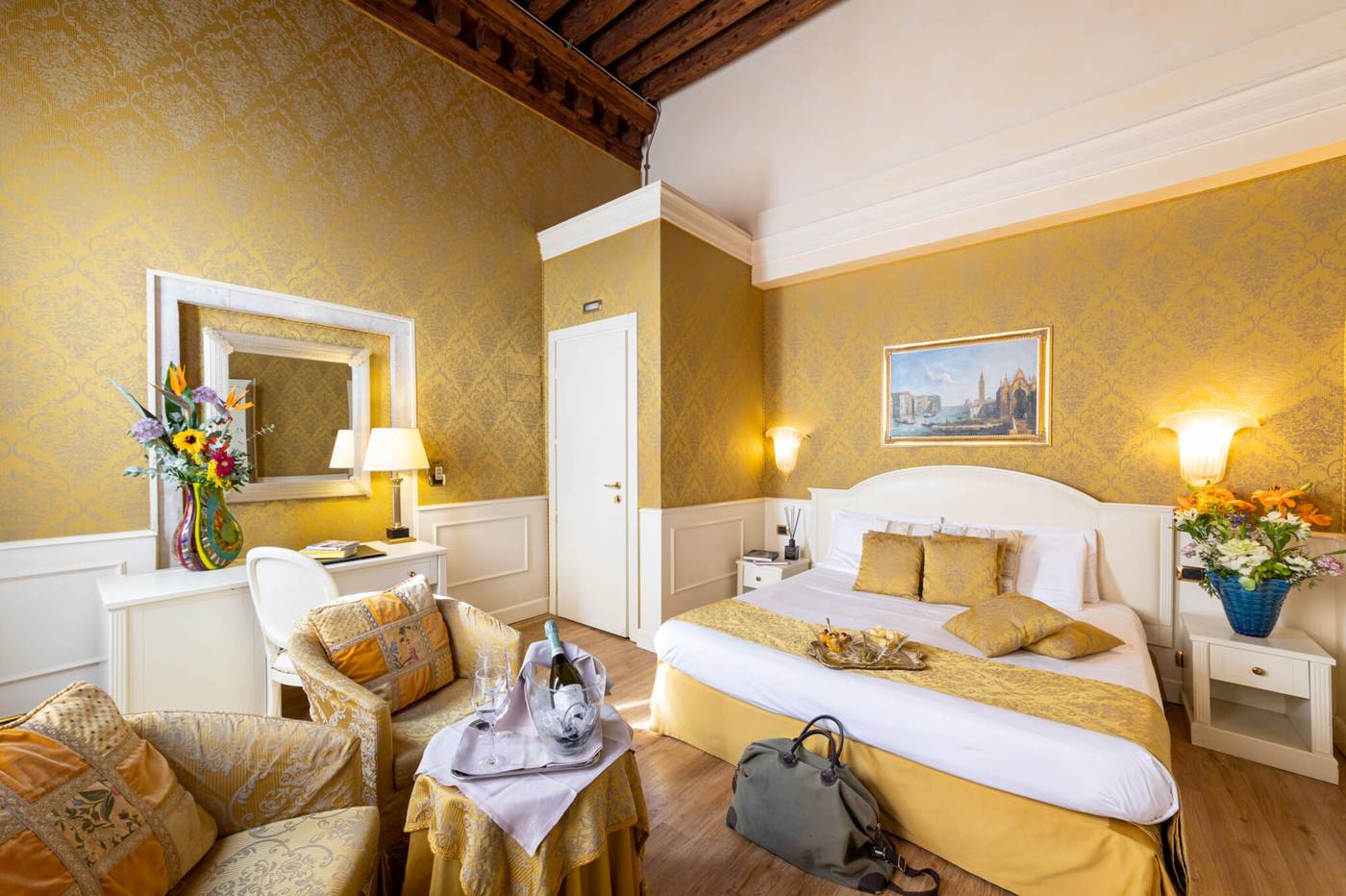 Duodo-Palace-Room-27