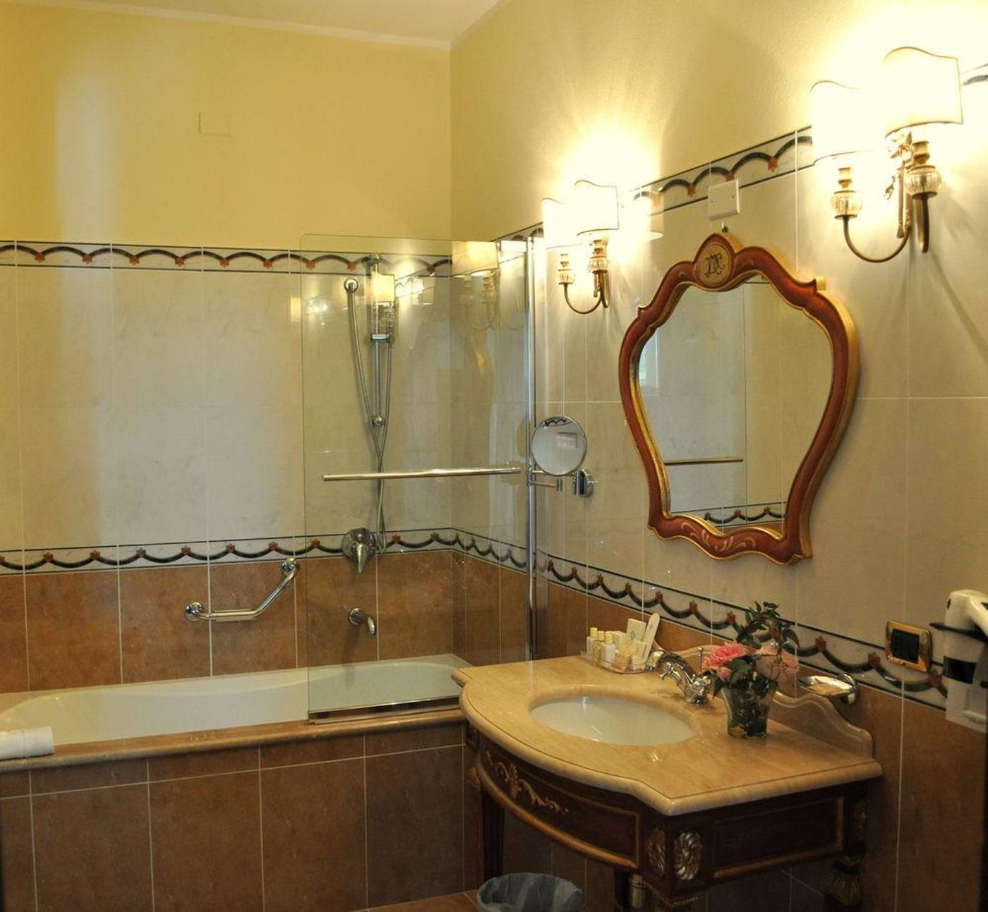 Grand-Hotel-President-Room-15