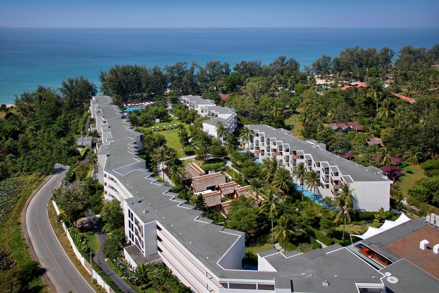 Holiday-Inn-Resort-Phuket-Mai-Khao-Beach-General-view-14