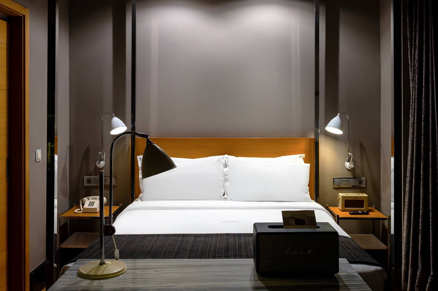 Browns-Downtown-Hotel-Room-29