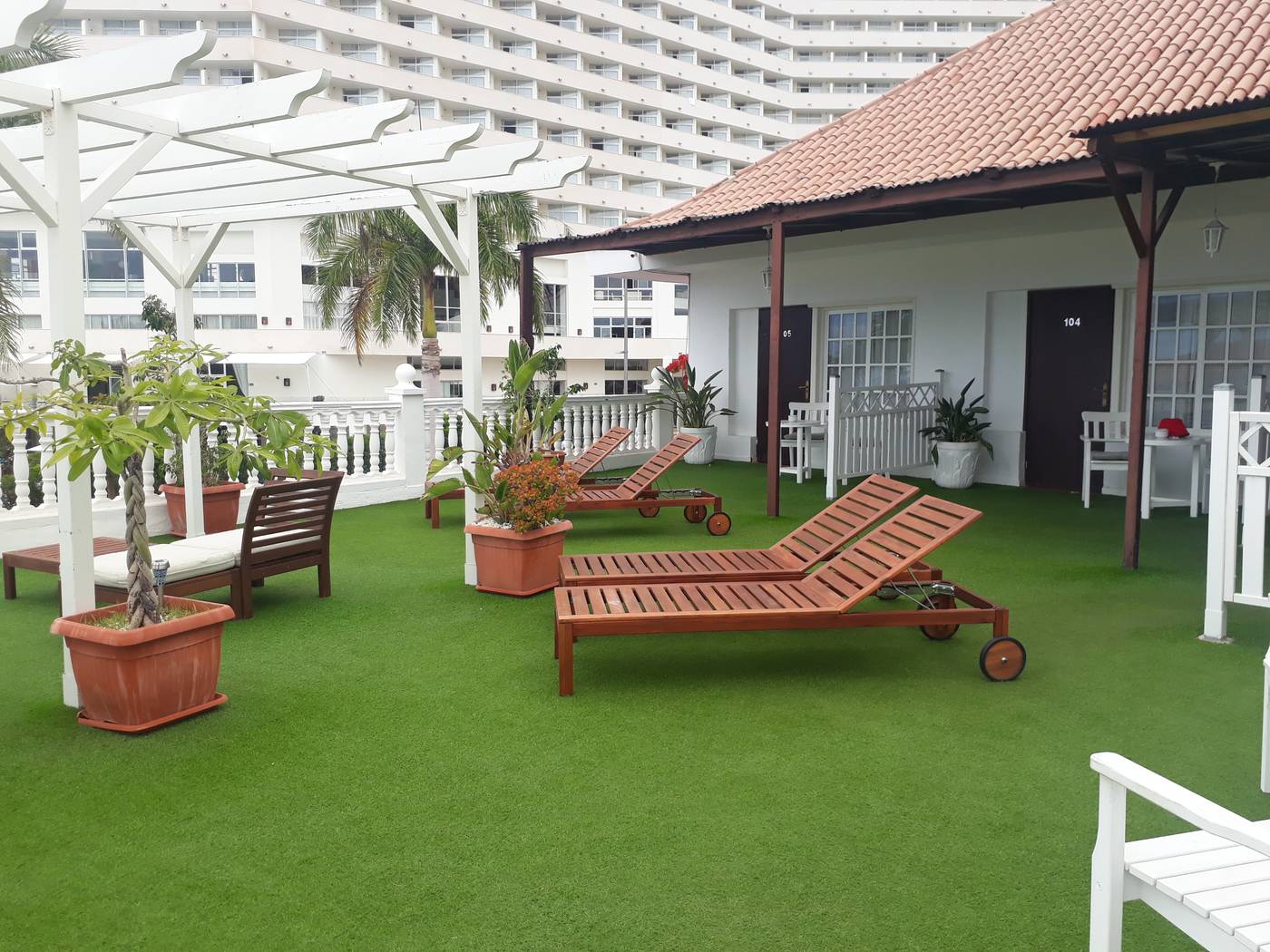 Villa-las-Flores-Terrace-22