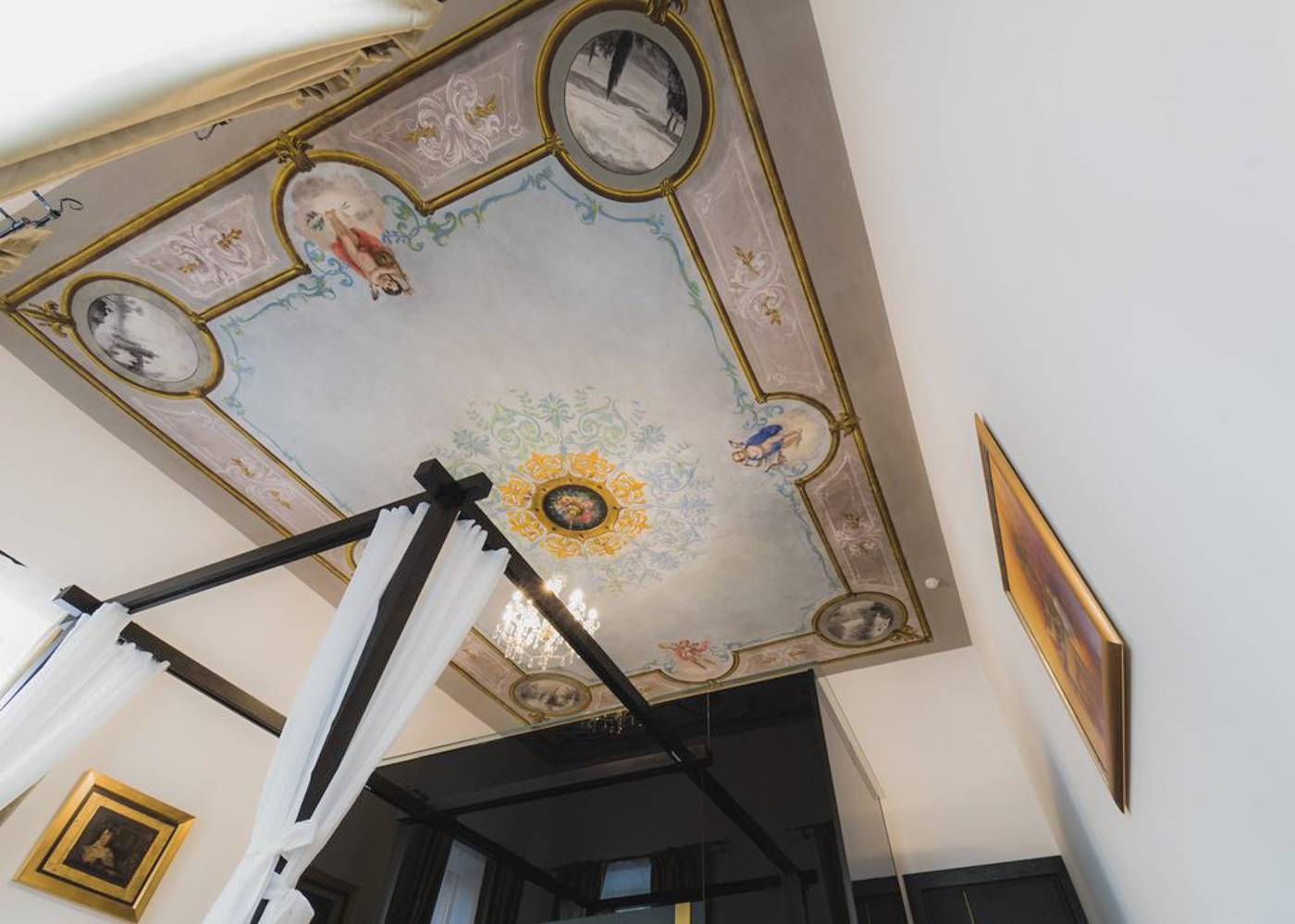 Heritage-Hotel-King-Kresimir-Room-13