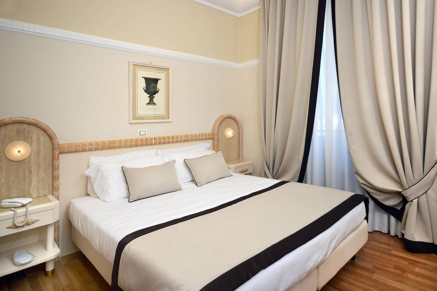 Grand-Hotel-Vittoria-Room-15