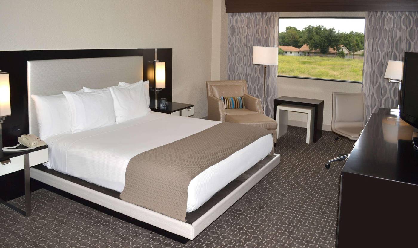DoubleTree by Hilton Houston Hobby Airport-United States-HOUSTON-Room-8