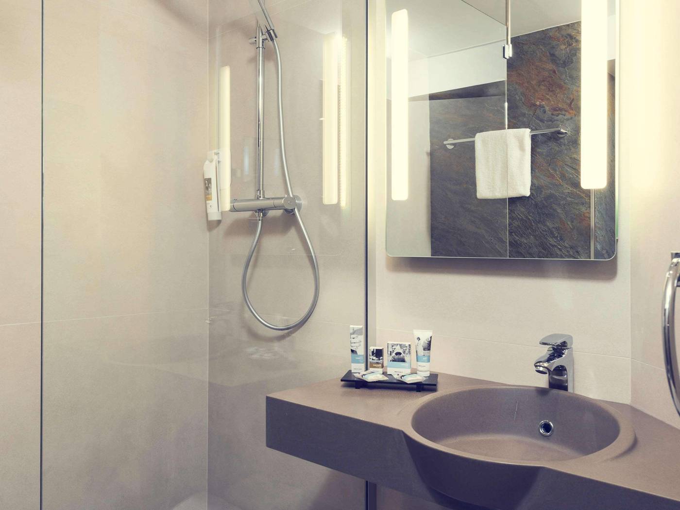 Hotel-Mercure-Paris-Porte-de-Pantin-Room-41