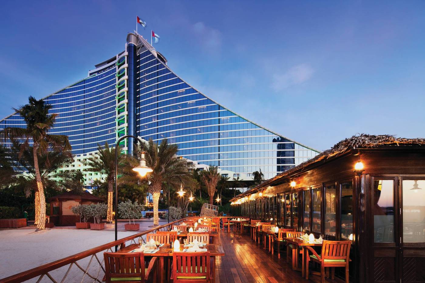 Jumeirah-Beach-Hotel-Restaurant-13