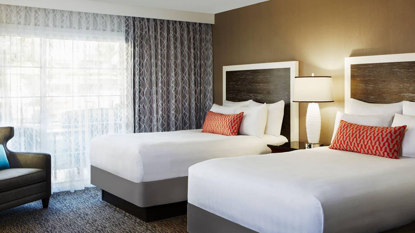 Hyatt-Regency-Newport-Beach-Room-21
