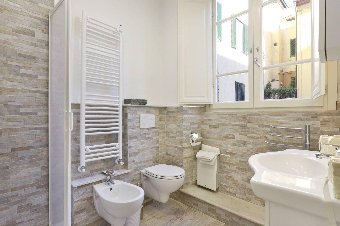 B-B-Pergola-House-Room-16