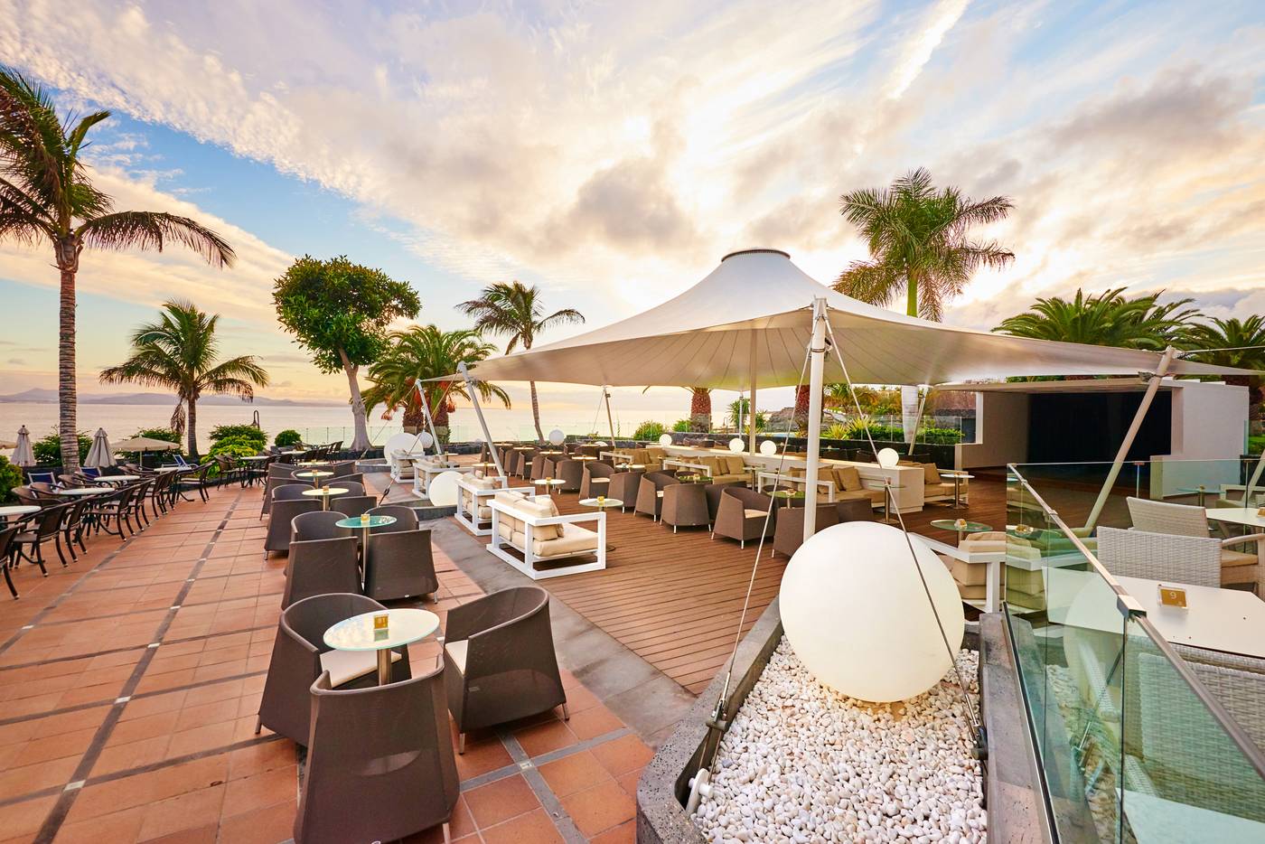 Hipotels-Natura-Palace-Terrace-12