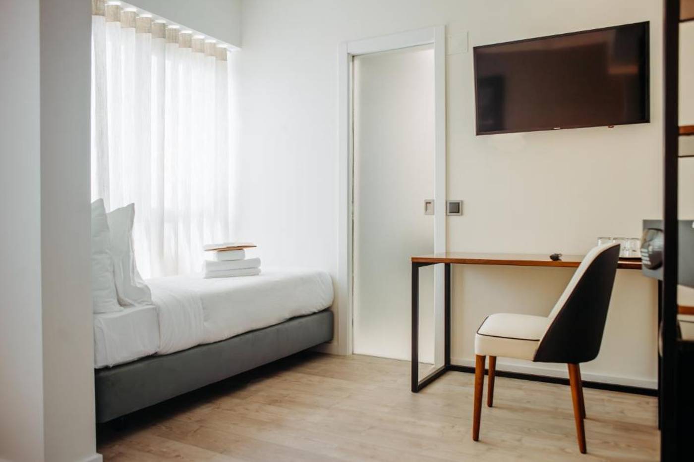 Next-Level-Premium-Hotels-Room-15