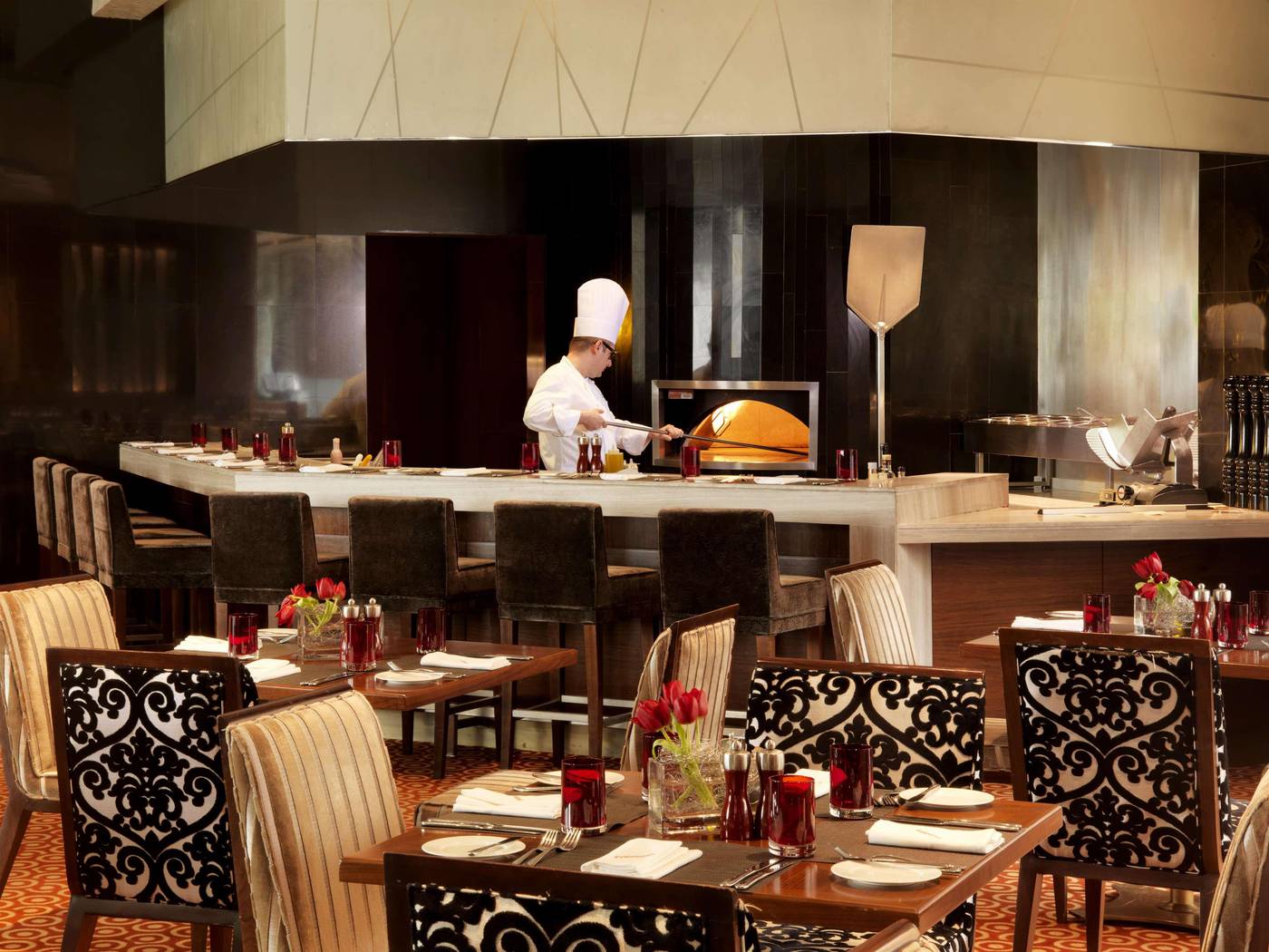 Fairmont-Bab-Al-Bahr-Restaurant-54