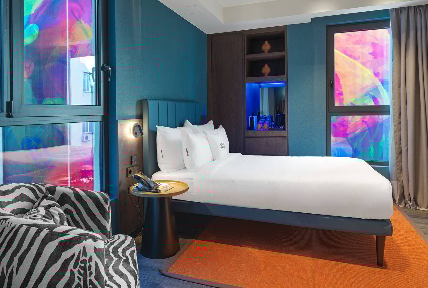 NYX-Esperia-Palace-Athens-by-Leonardo-Hotels-Room-42