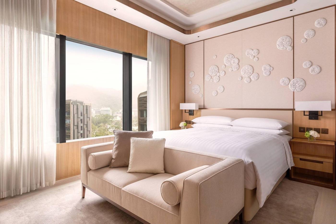 Hong-Kong-Ocean-Park-Marriott-Hotel-Room-22