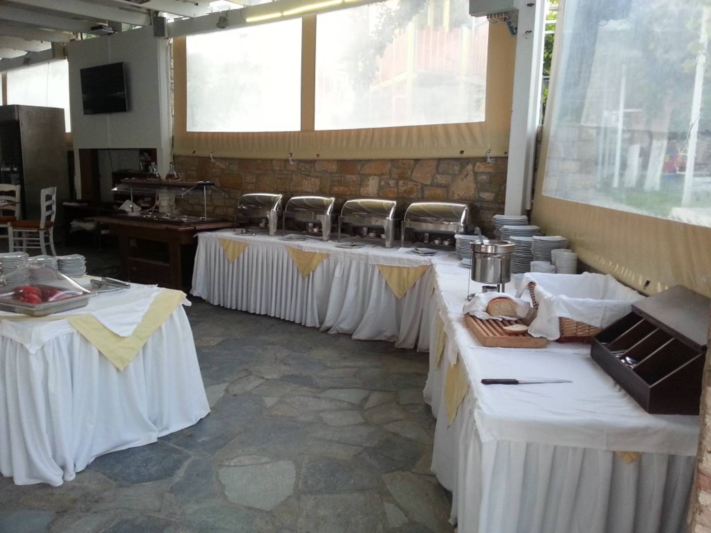 Glikorisa-Beach-Restaurant-17