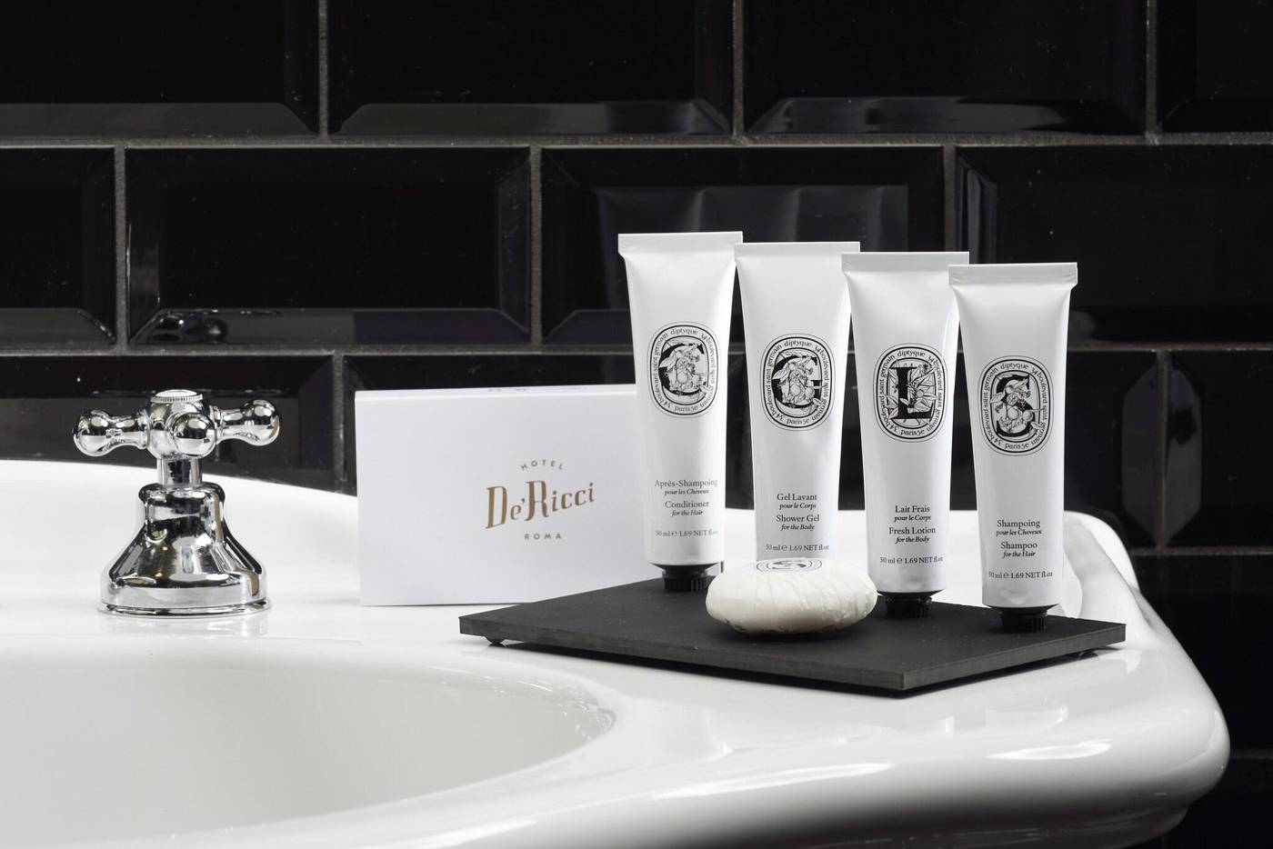 Hotel-De--Ricci-Lobby-28