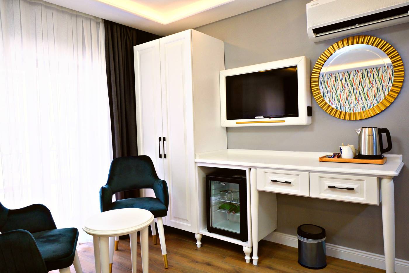 The-Saint-Otel-Room-4