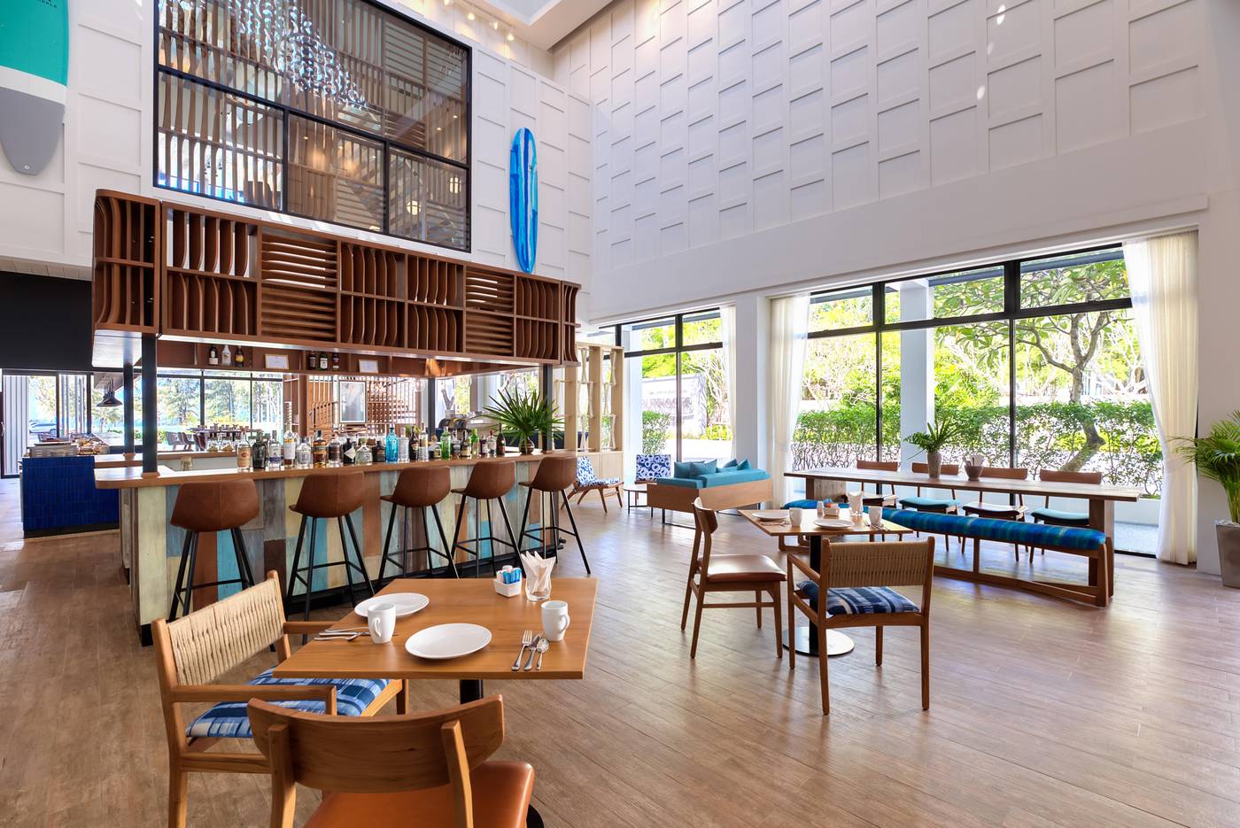 Manathai-Surin-Phuket-Restaurant-40