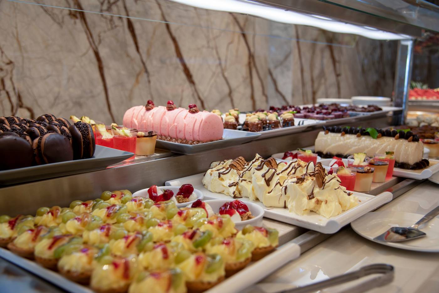 Vantaris-Luxury-Beach-Resort-Restaurant-61