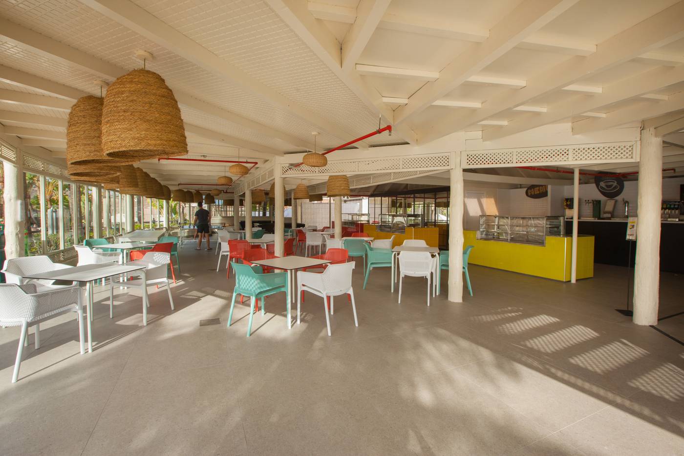 Abora-Continental-by-Lopesan-Hotels-Bar-35