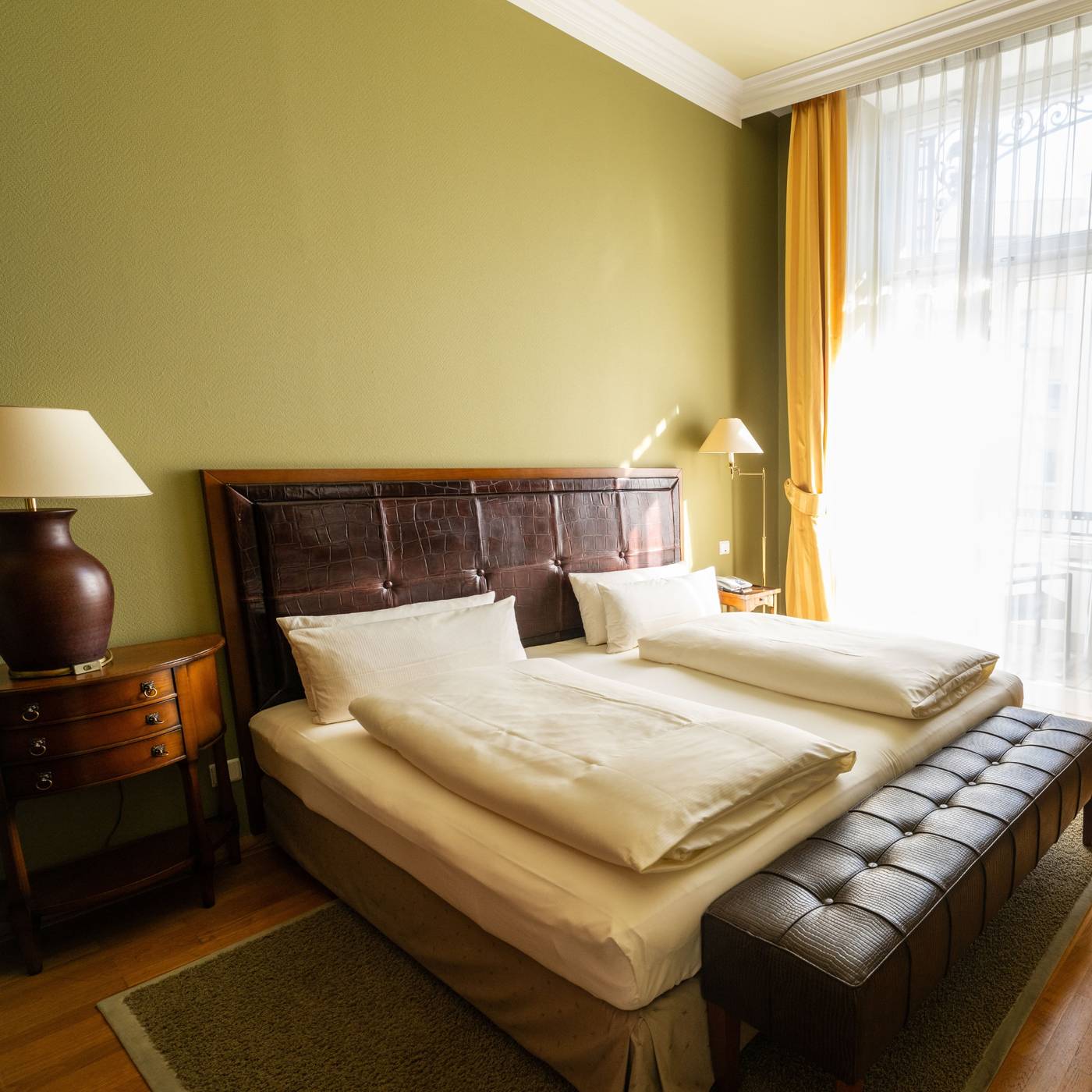 Louisa-s-Place-Room-34