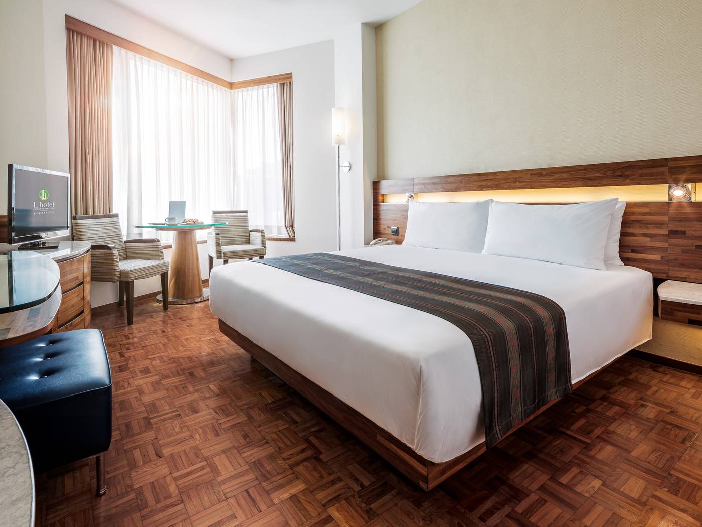 Nina-Hotel-Causeway-Bay-Room-9