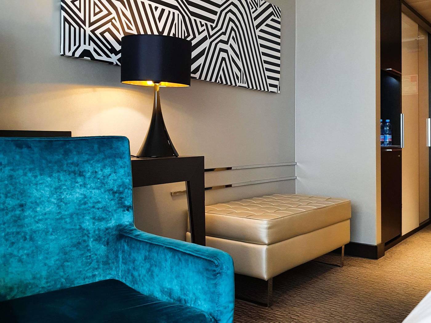 Sofitel-Warsaw-Victoria-Room-43