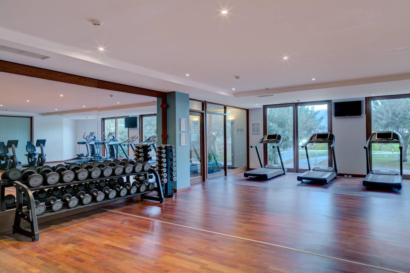 Blue-Palace--a-Luxury-Collection-Resort---Spa-Sports-and-Entertainment-59