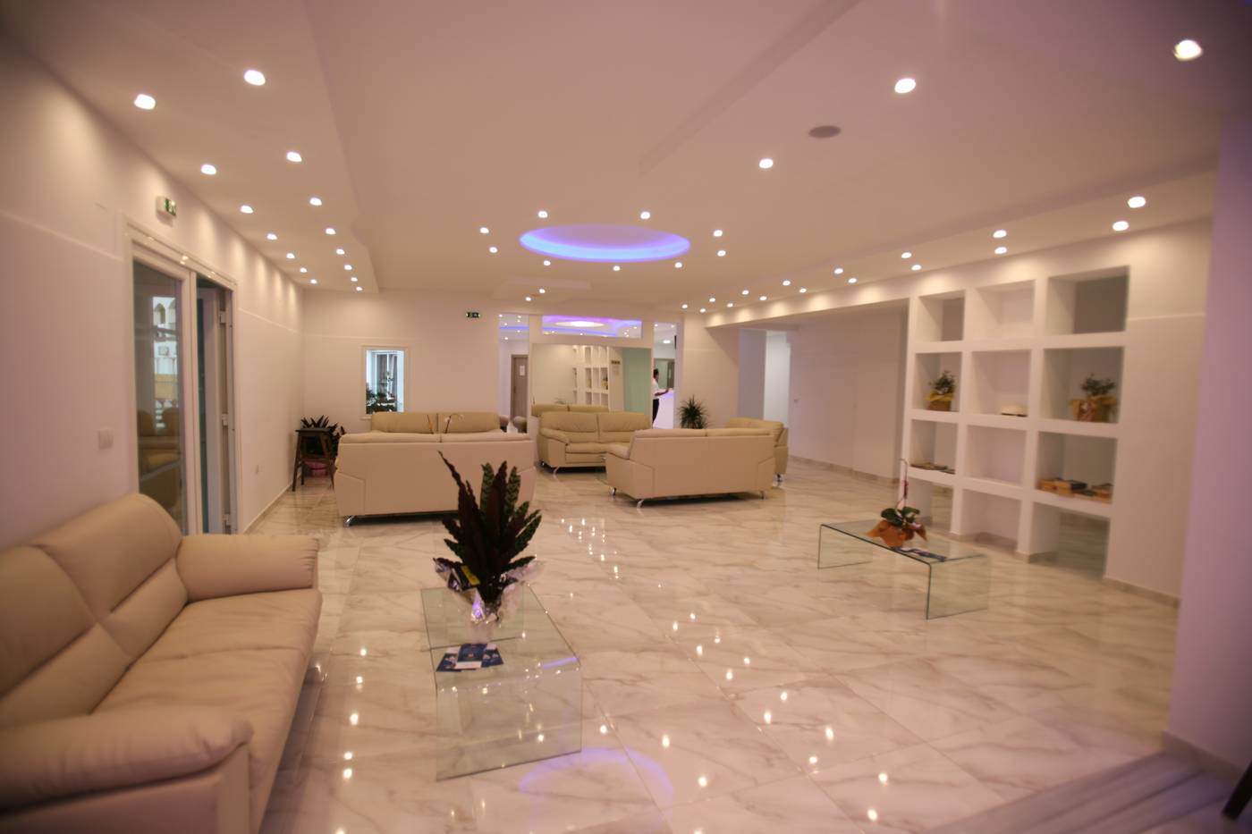 Saint-George-Palace-Hotel-Lobby-23