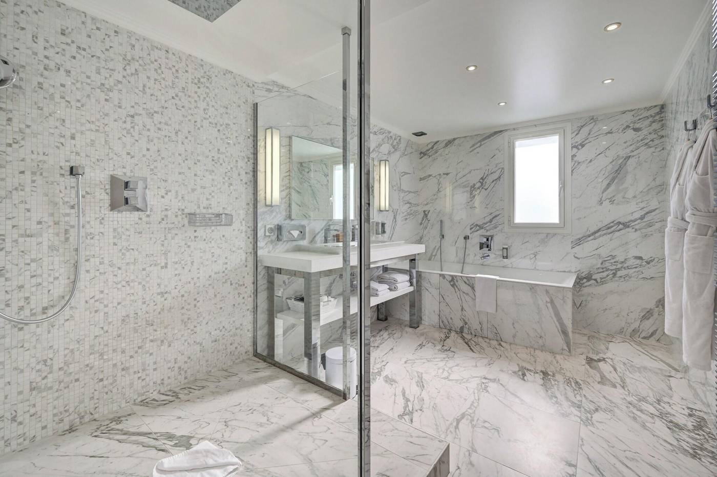 Juliana-Cannes-Room-32