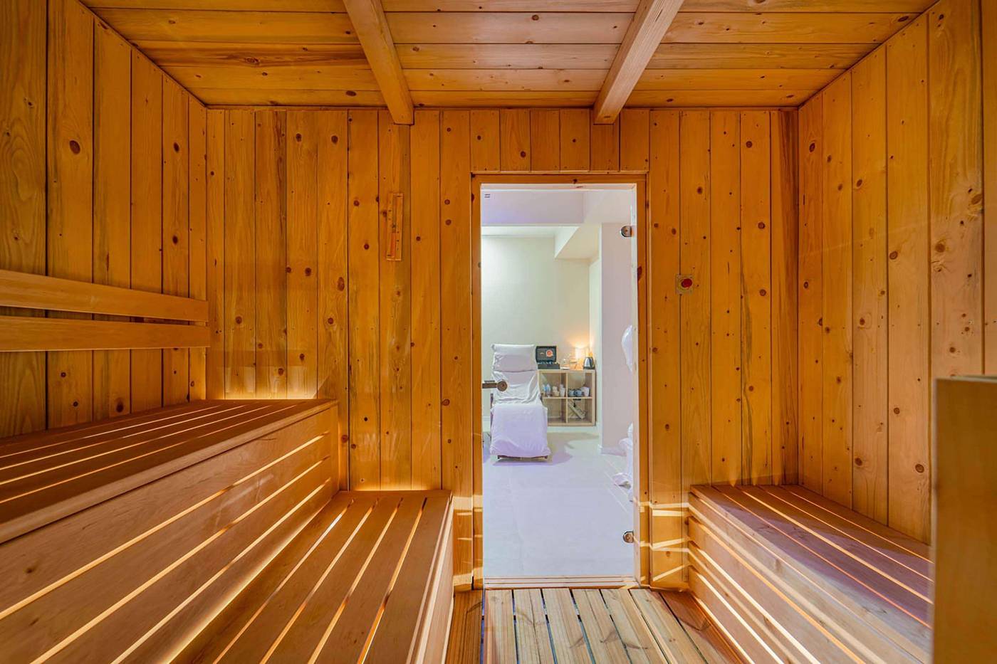 Best-Western-Plus-The-Hub-Hotel-Sports-and-Entertainment-37