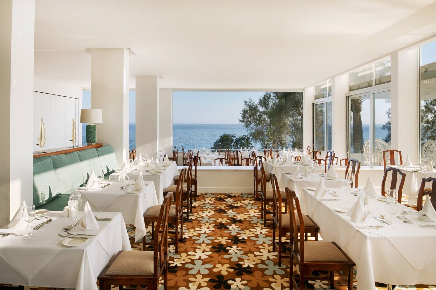 Grecian-Sands-Hotel-Restaurant-45