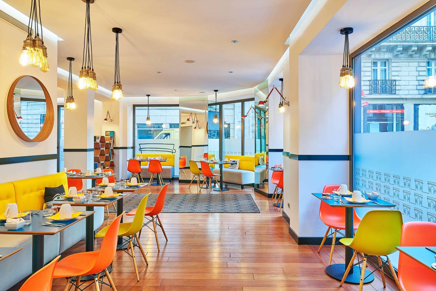 Augustin-Astotel-Restaurant-8