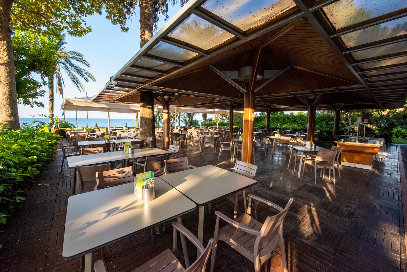 Side-Star-Elegance-Bar-11