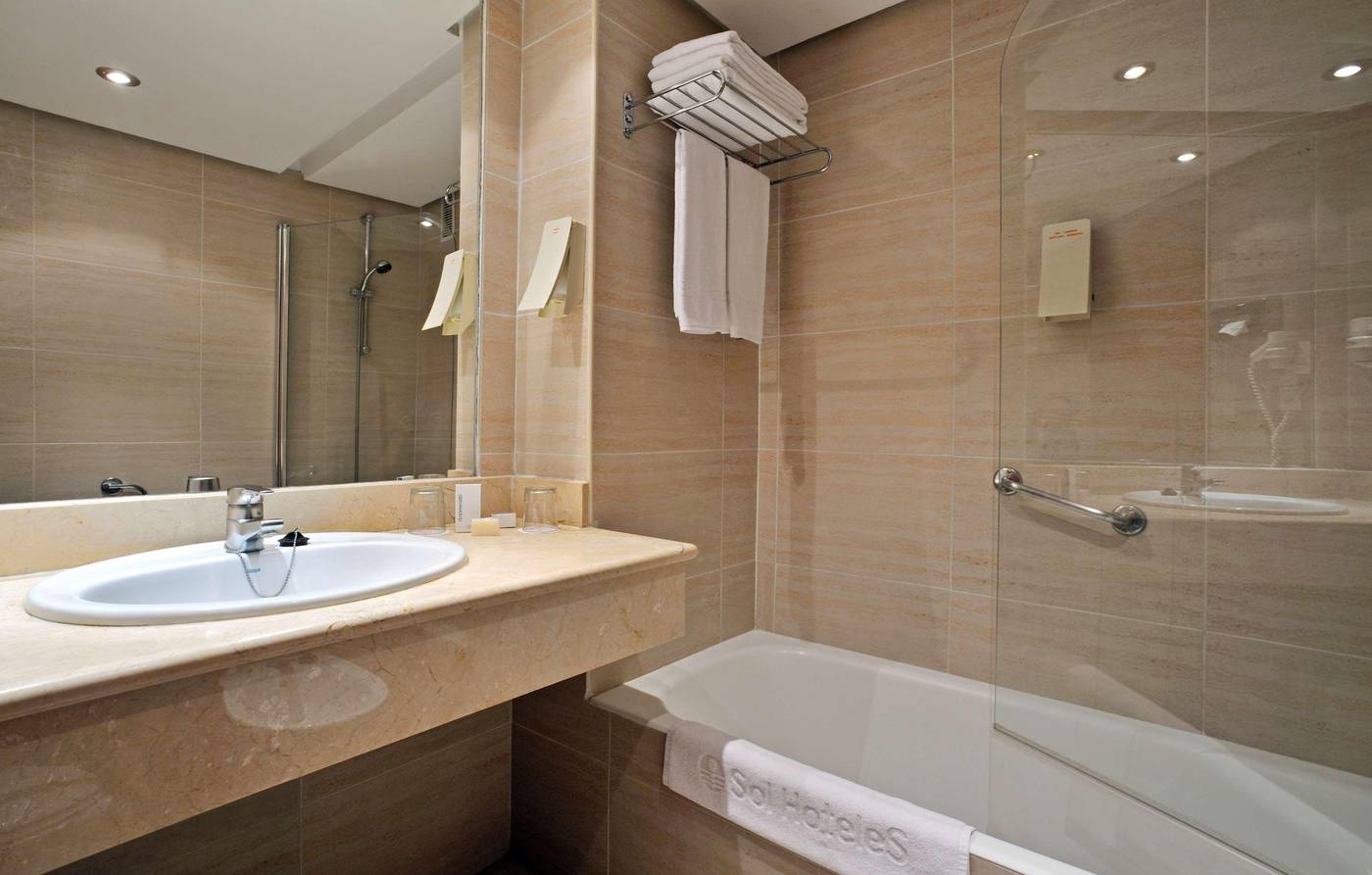 Hotel-Ocean-House-Costa-del-Sol-Affiliated-by-Melia-Room-49