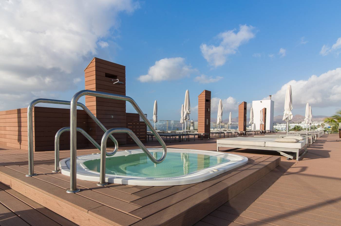 Plus-Fariones-Apartamentos-Pool-17