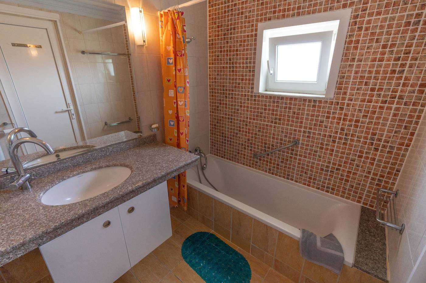 Grecian-Fantasia-Resort-Room-15