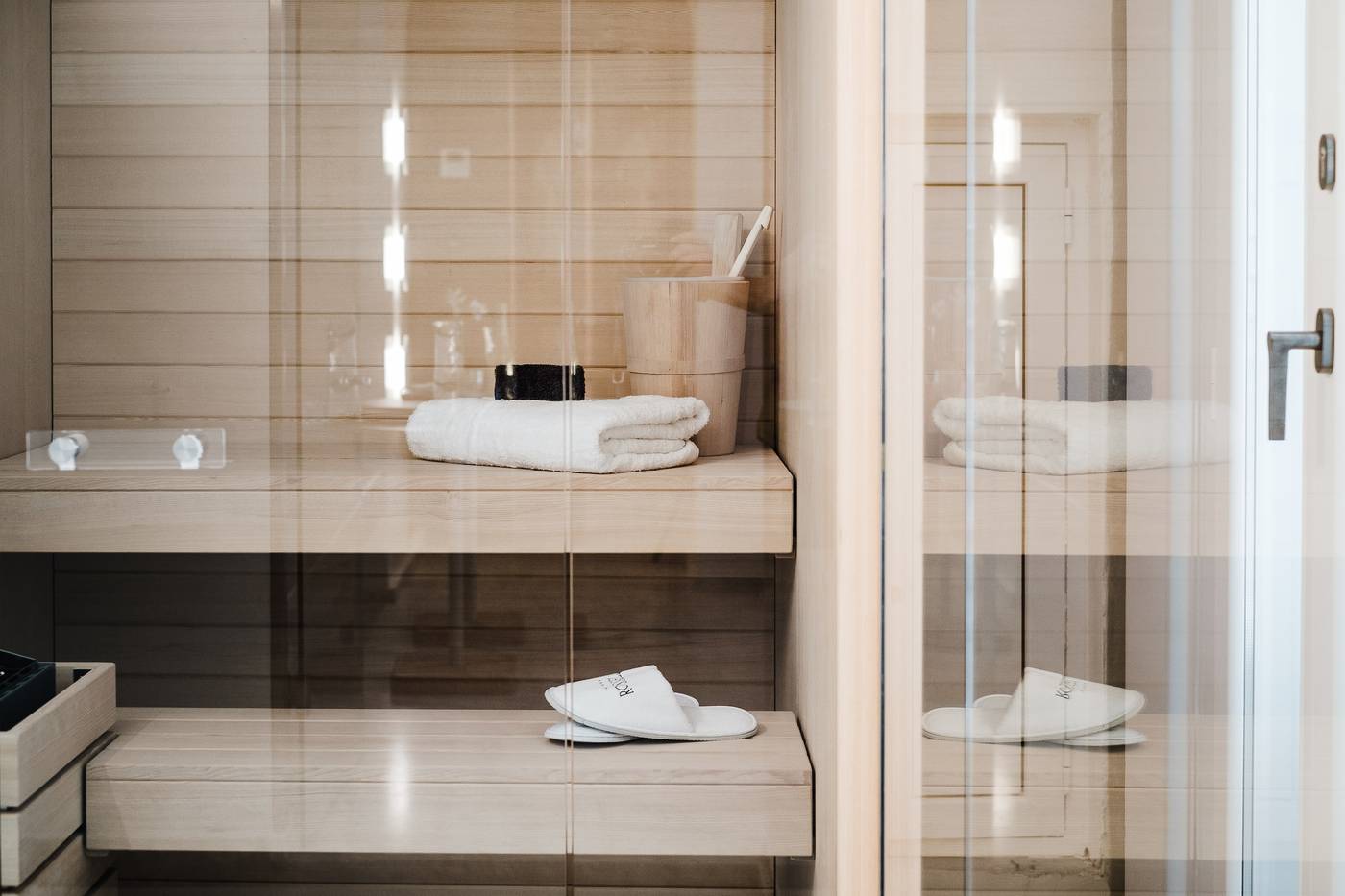 Rosselli-Ax-Privilege-Room-65