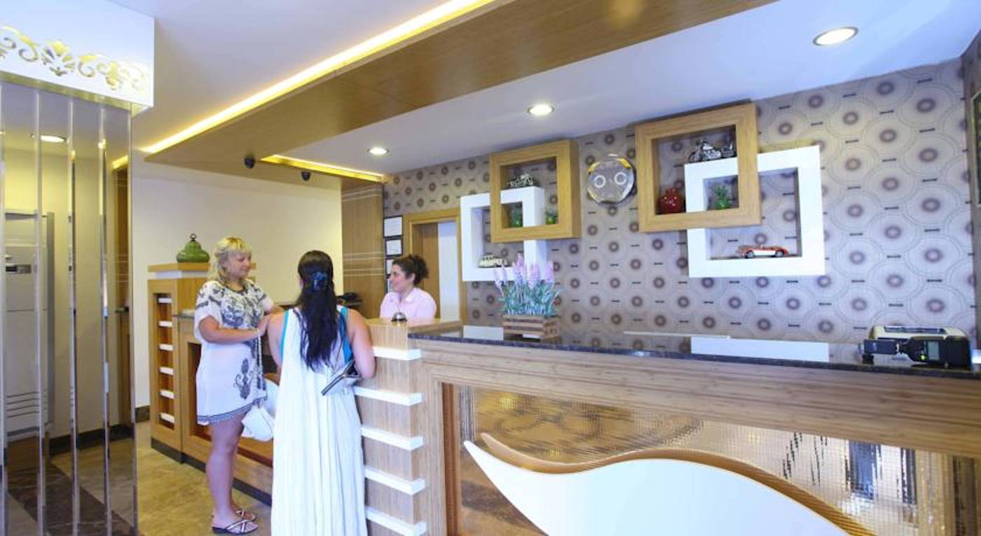 Eftalia-Downtown-Hotel-Lobby-25