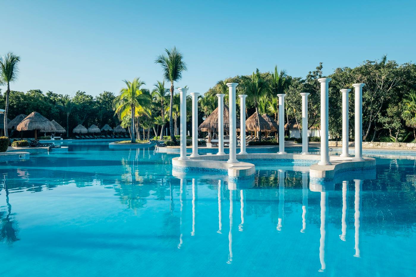 Iberostar-Paraiso-del-Mar-All-Inclusive-Pool-8