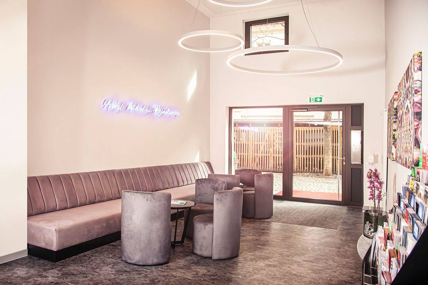Hotel-Nikolai-Residence-Lobby-4