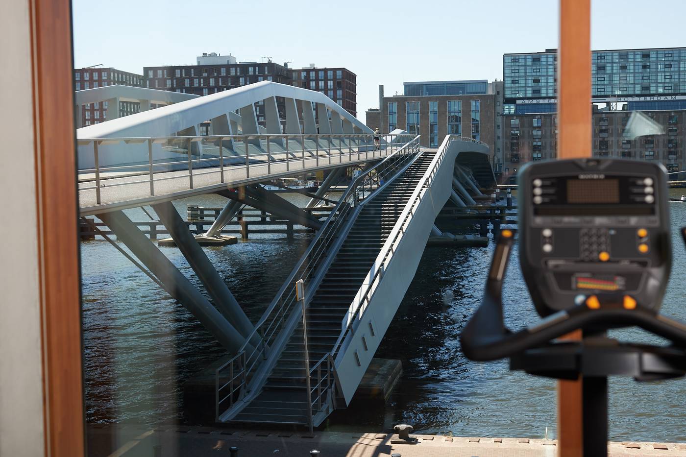 Hotel-Jakarta-Amsterdam-Sports-and-Entertainment-5