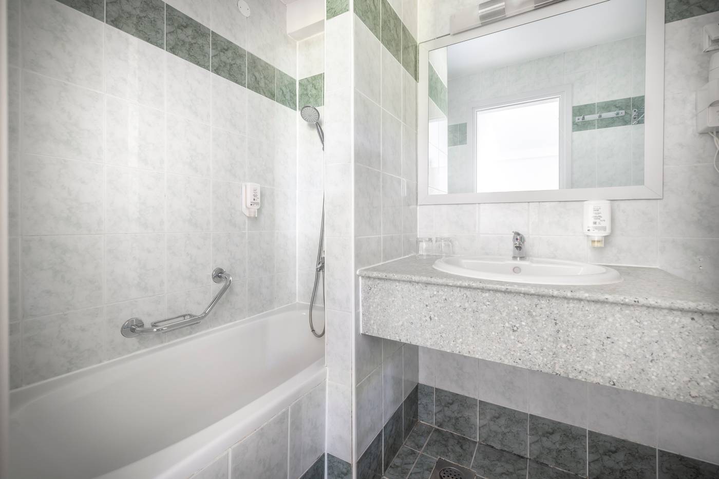 Maistra-Select-Villas-Rubin-Resort-Room-47