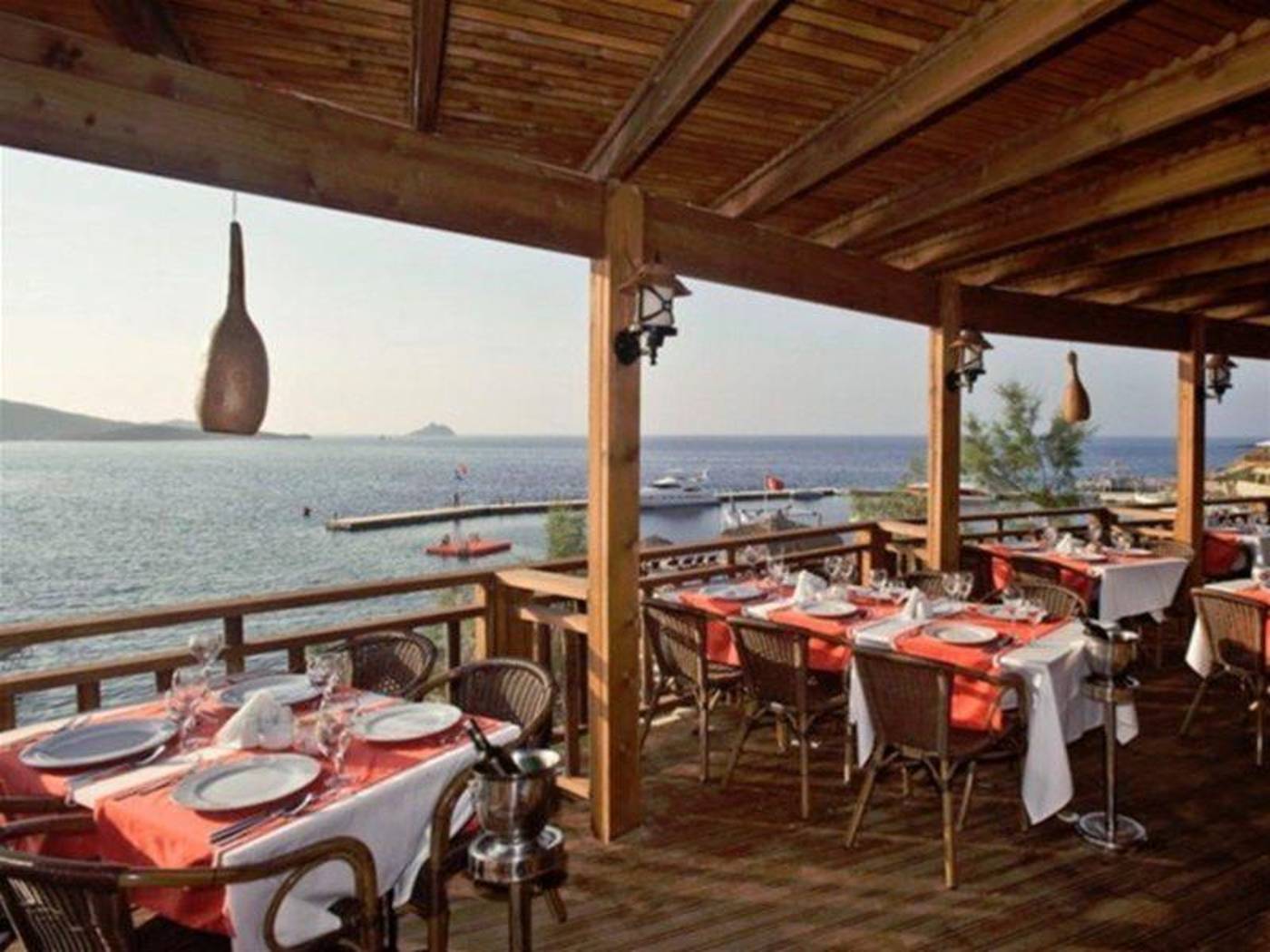 Delta-Hotels-by-Mariott-Bodrum-Restaurant-27