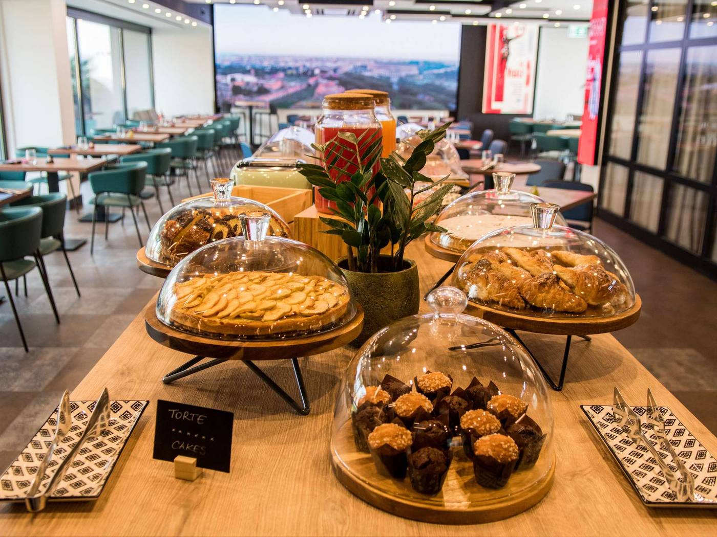 Mercure-Roma-Cinecitta-Restaurant-31