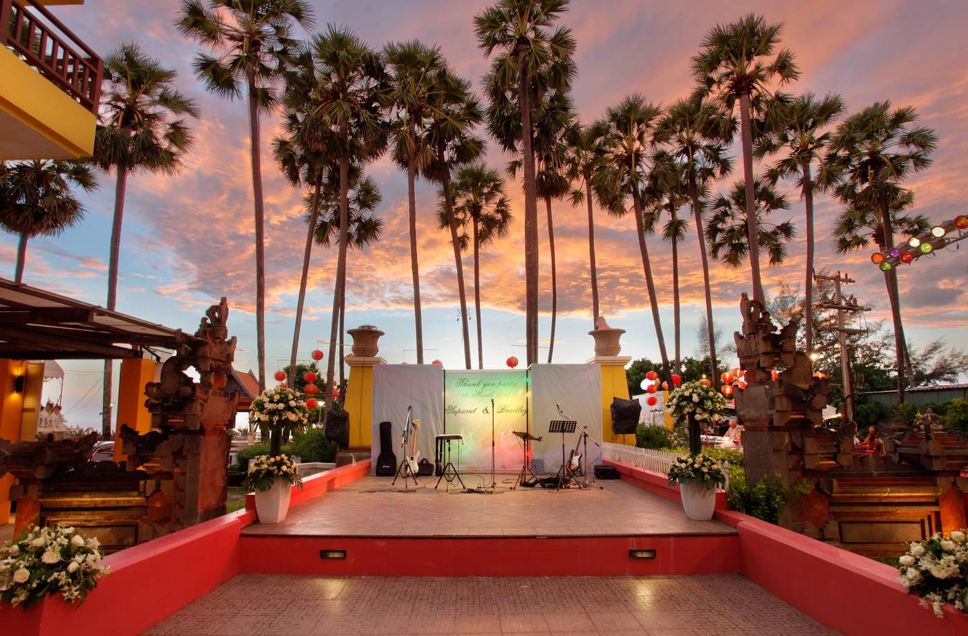 Woraburi-Phuket-Resort---Spa-Terrace-11