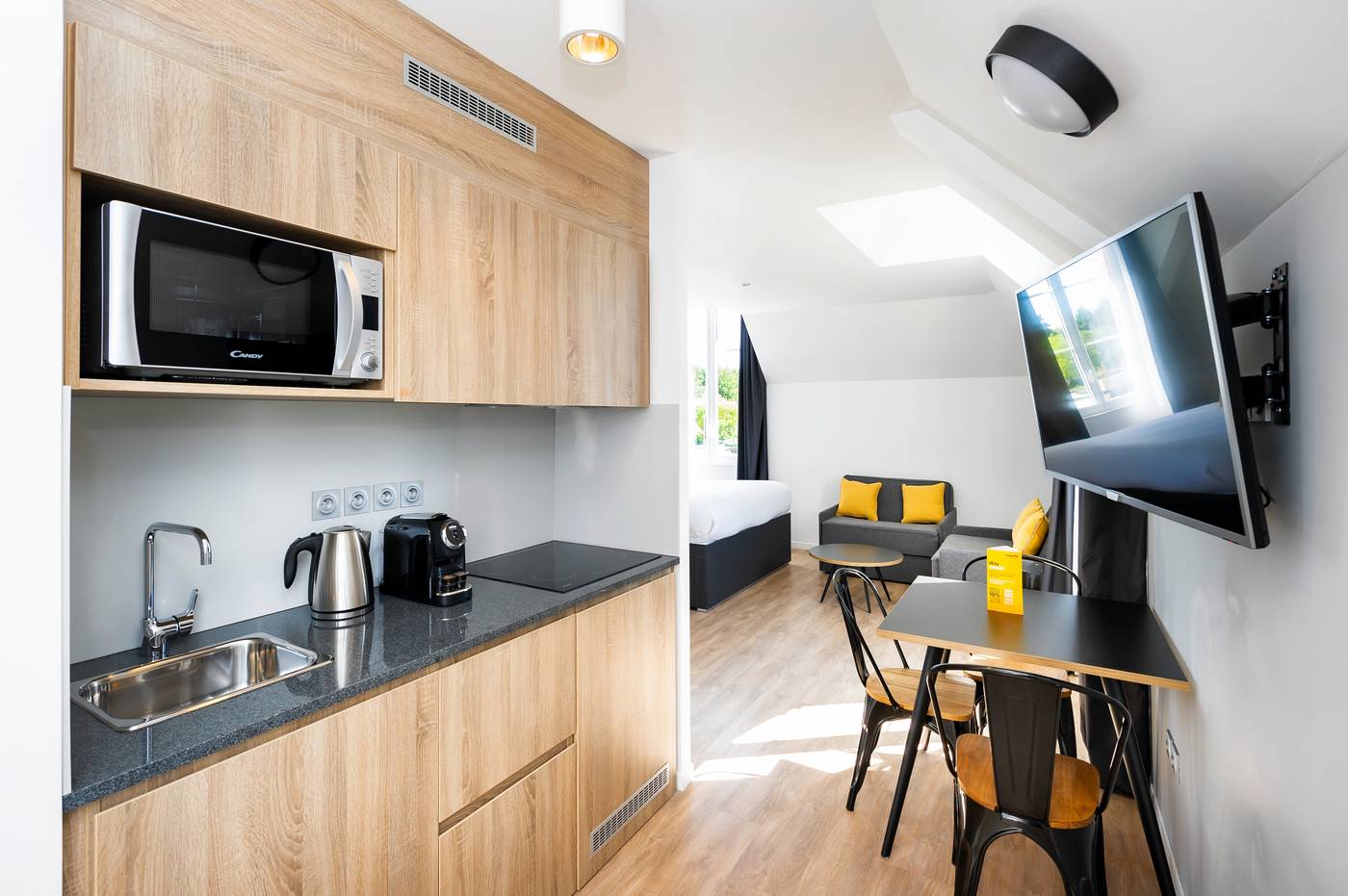 Staycity-Aparthotels-near-Disneyland---Paris-Room-35